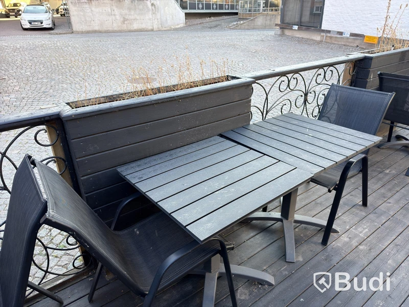 Outdoor furniture, 13 tables and 17 chairs