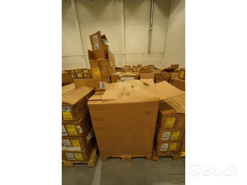 Pall med mobilskal till bl.a Iphone 11, XS, Samsung S10 Plus