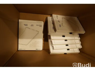 Pall med blandade mobilskal till bl.a Ipad 6-7 generationen, Huawei P30 Lite m.fl