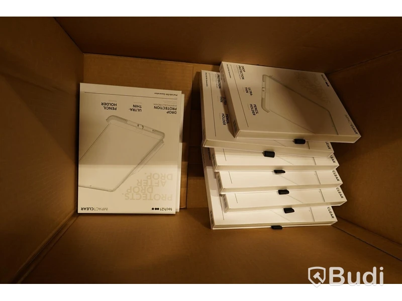 Pall med blandade mobilskal till bl.a Ipad 6-7 generationen, Huawei P30 Lite m.fl