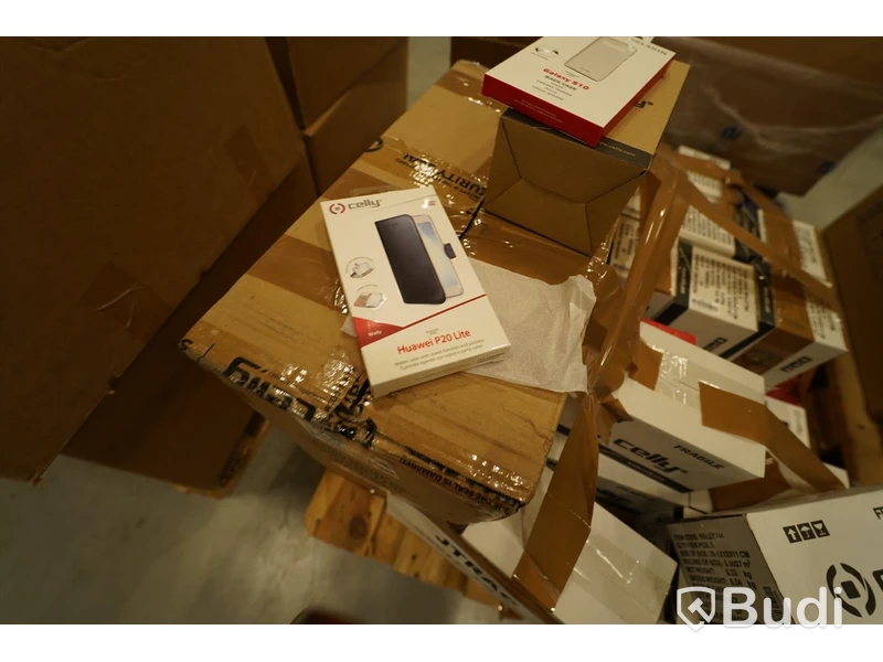 Pall  med mobilskal från Celly, till bl.a Huawei P20 Lite, Galaxy S10