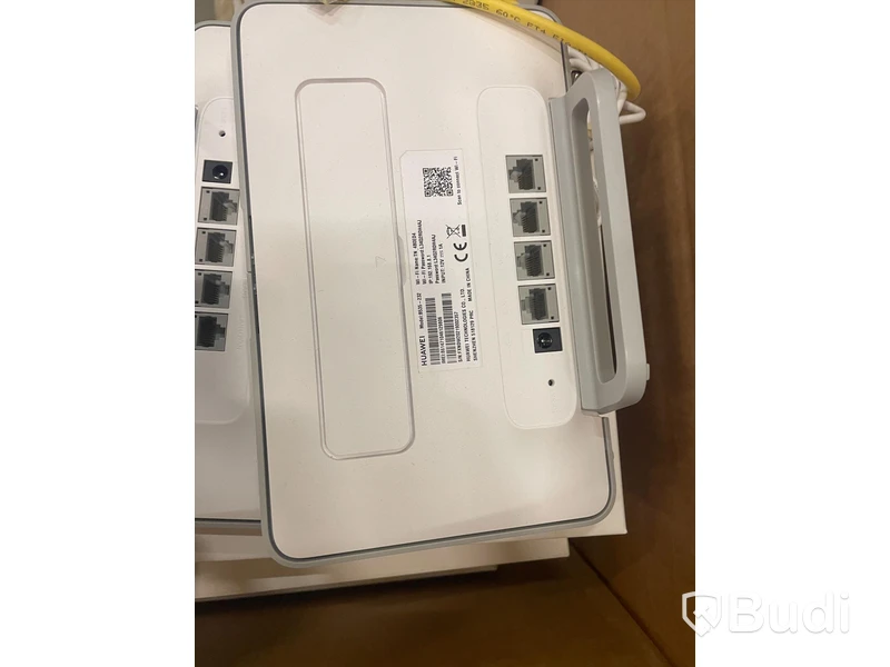 Pall med 4G-modem från Huawei, okänt skick. Modeller B525 och B535, Brutna förpackningar