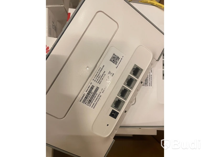 Pall med 4G-modem från Huawei, okänt skick. Modeller B525 och B535, Brutna förpackningar