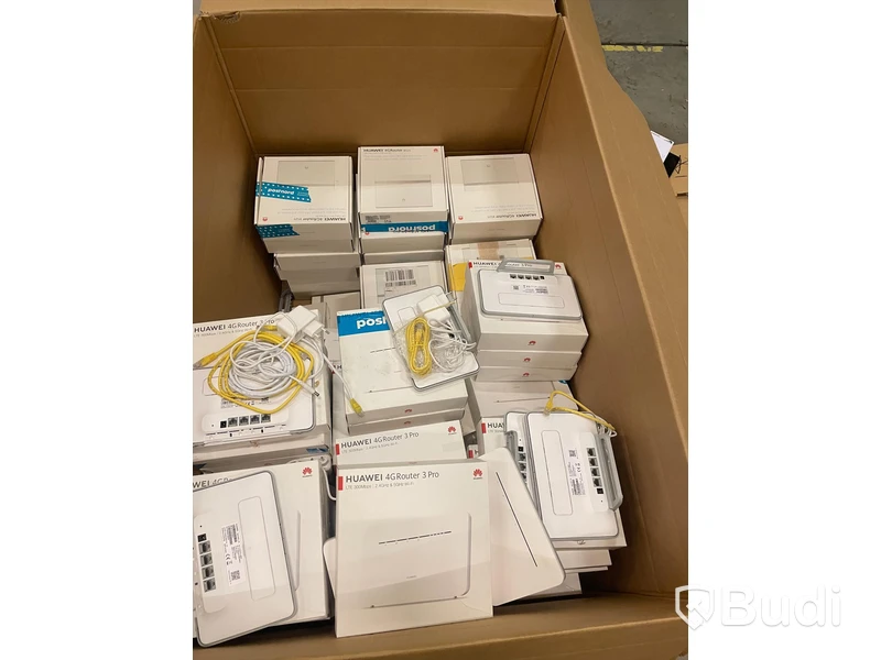 Pall med 4G-modem från Huawei, okänt skick. Modeller B525 och B535, Brutna förpackningar