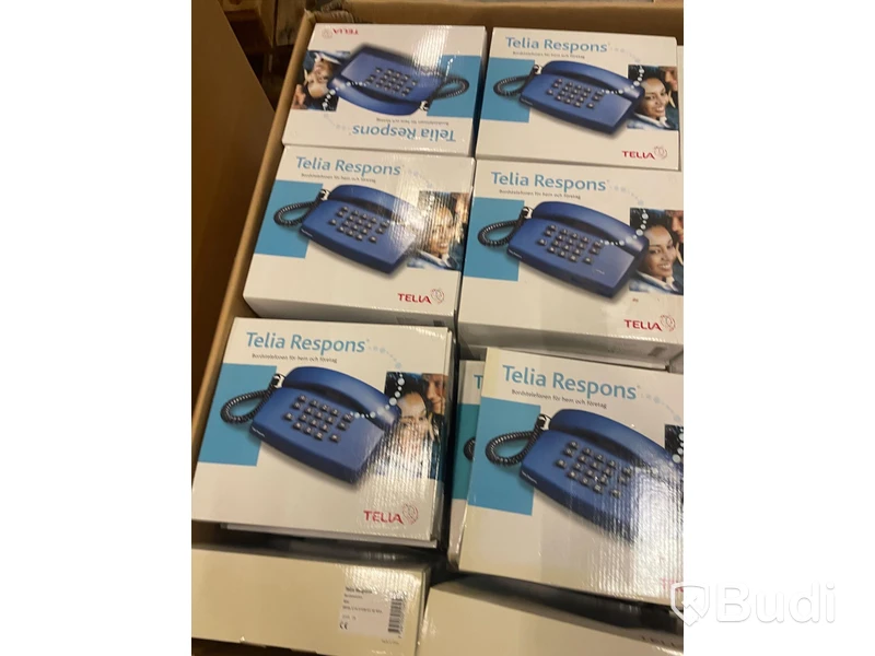 Pall med analoga telefoner. Olika modeller, osäker skick/funktion