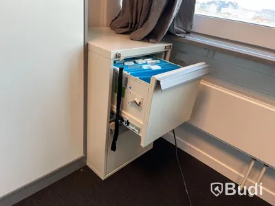 Låsbart hängmappsskåp HADAK