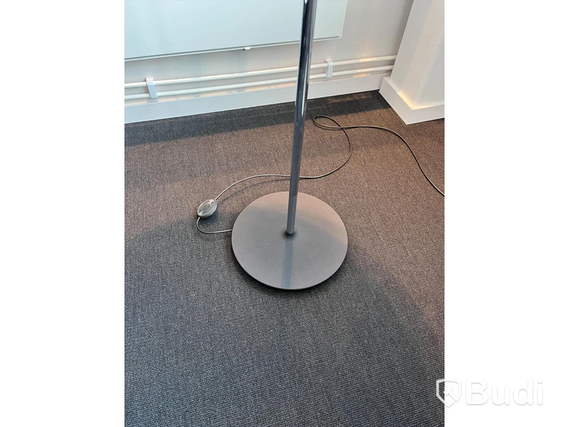 Golvlampa Louis Poulsen TYPE 128728