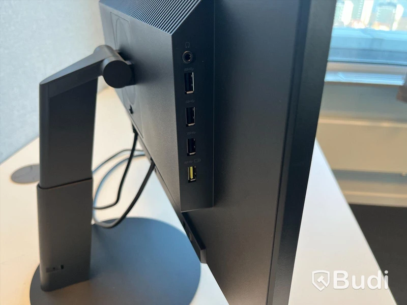 24 tums skärm Lenovo T24i-10 ink ström och Displayport-kabel. 1920x1080 IPS, 6ms responstid. Inbyggd USB-hubb