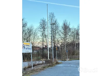 2 st flaggstänger med fot