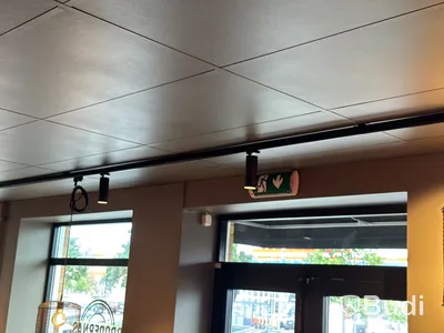 8 st. Spotlights