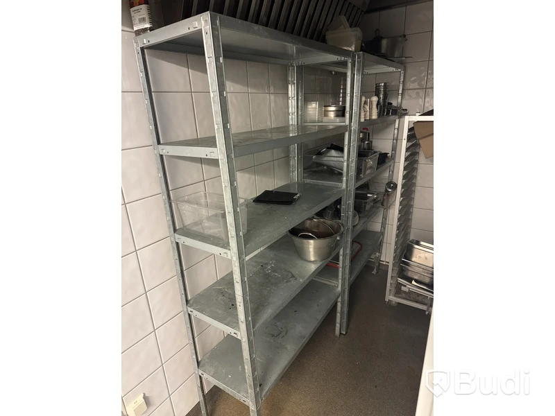2 st. hyllor med diverse
