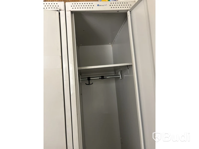 6 st. Omklädningsskåp
