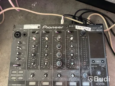 DJ mixer Pioneer DJM-800