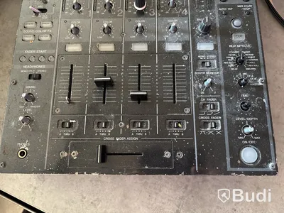 DJ mixer Pioneer DJM-800