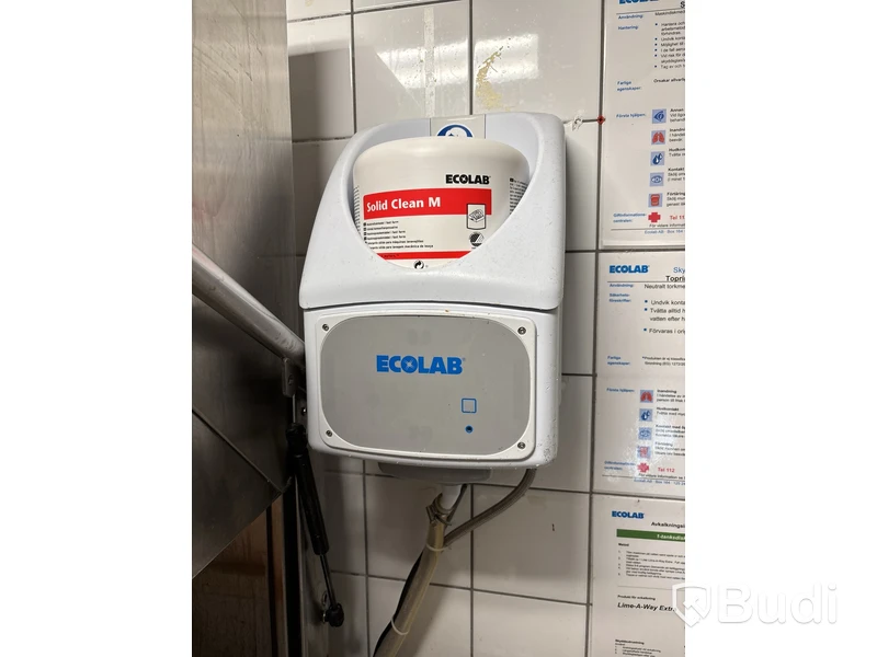 Diskhörna - diskmaskin inkl. diskbänkar
