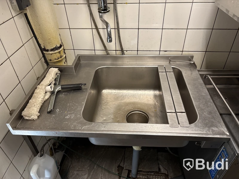 Diskhörna - diskmaskin inkl. diskbänkar