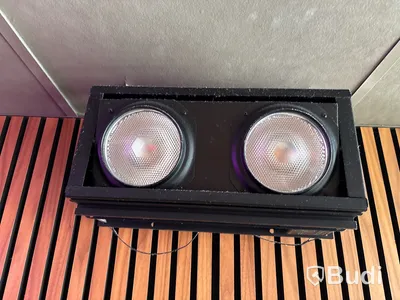 2 st. Led-ljus AdJ Encore Burst 200