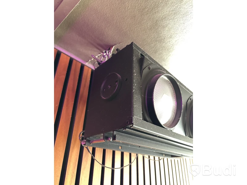 2 st. Led-ljus AdJ Encore Burst 200