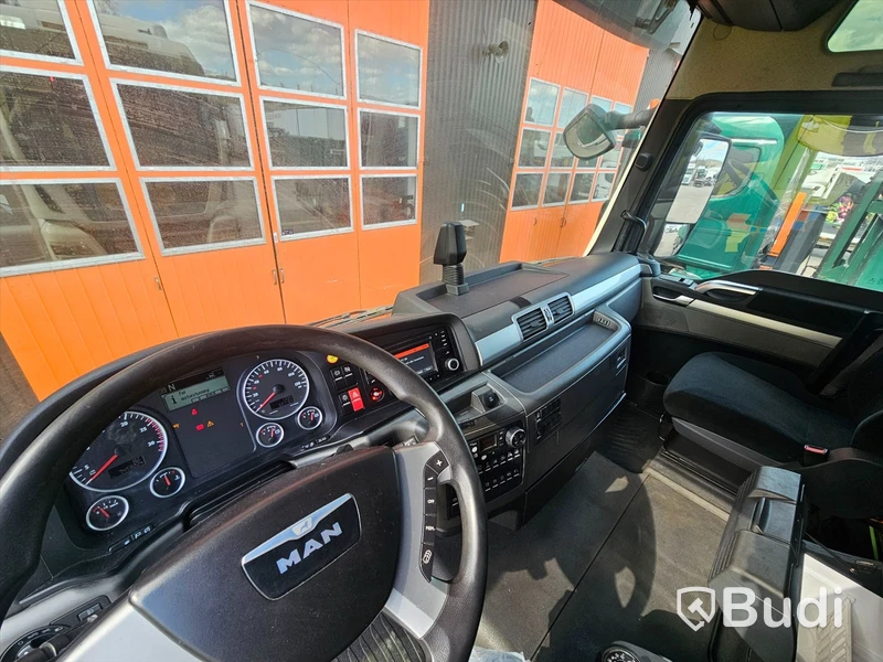 Dragbil MAN TGX 28.500 6X2-2 BLS -2016