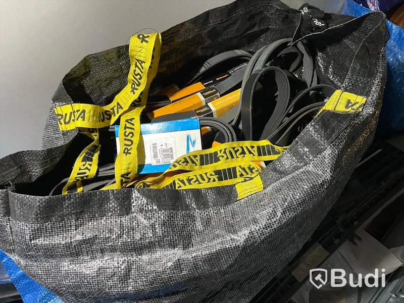 Nylonpåse med div nya drivremmar