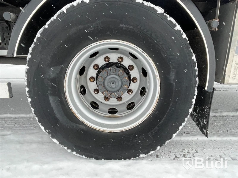 Lastbil Mercedes-Benz Antos 1824 | Fastskåp | Euro6