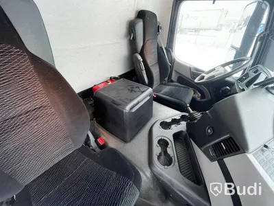 Lastbil Mercedes-Benz Antos 1824 | Fastskåp | Euro6