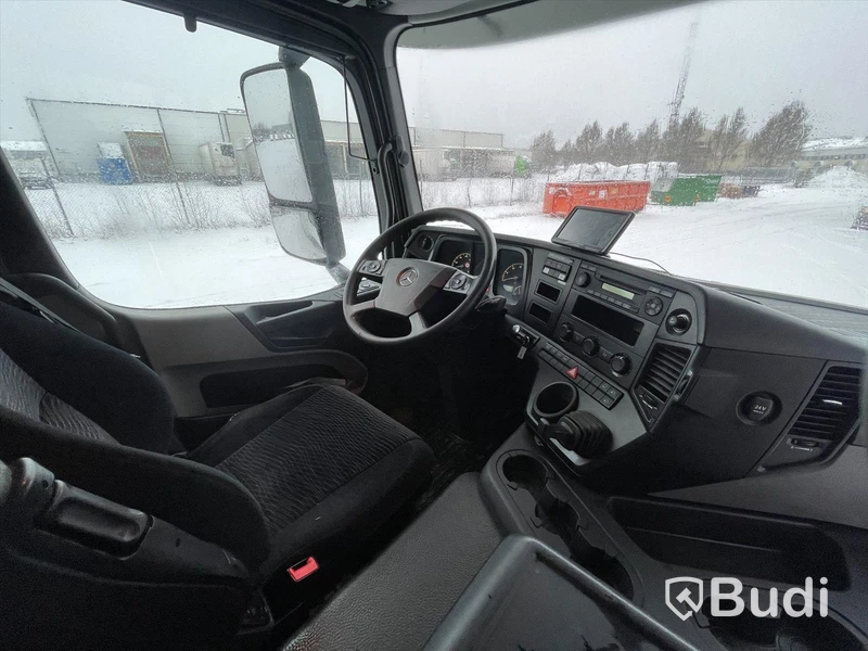 Lastbil Mercedes-Benz Antos 1824 | Fastskåp | Euro6
