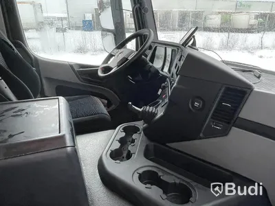 Lastbil Mercedes-Benz Antos 1824 | Fastskåp | Euro6