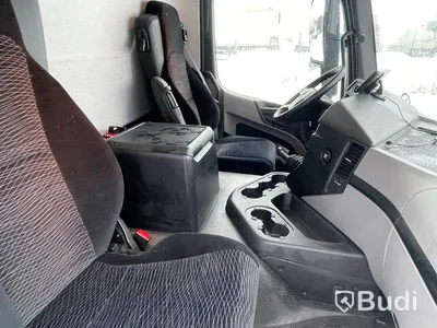 Lastbil Mercedes-Benz Antos 1824 | Fastskåp | Euro6