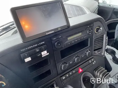 Lastbil Mercedes-Benz Antos 1824 | Fastskåp | Euro6