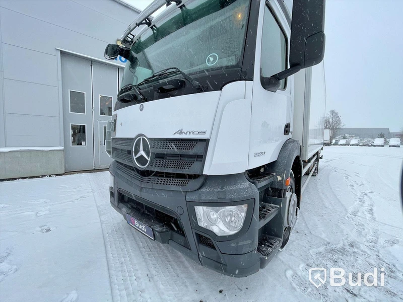 Lastbil Mercedes-Benz Antos 1824 | Fastskåp | Euro6