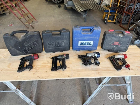 4 st spikpistoler