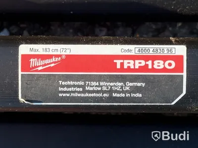 3 Milwaukee tools