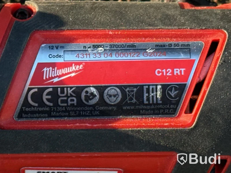 3 Milwaukee tools