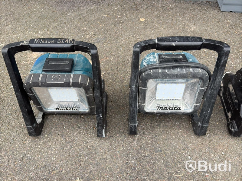 Makita work lights & batteries | 12 items