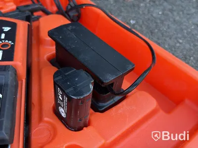 Paslode IM90Xi Nail Gun