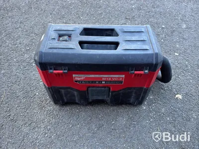 Milwaukee M18 VC-2 Battery-Powered Vacuum Cleaner