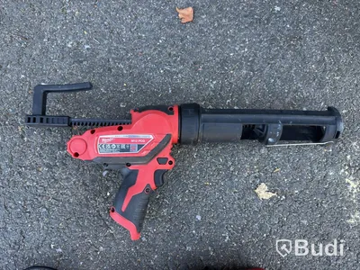 Fogpistol Milwaukee M12 med laddare och 2 batterier