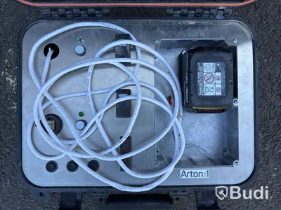 Test box with battery