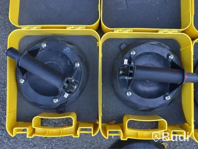6 Vacuum Lifters