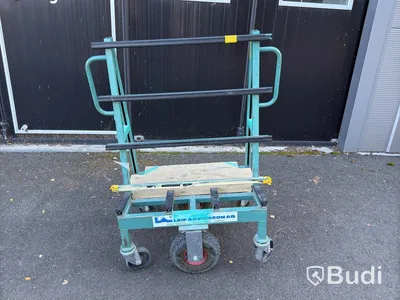 Glass transport trolley
