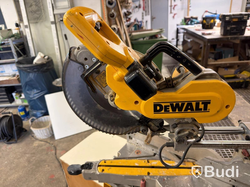 Mitre saw DeWalt DW717XPS-QS, 1675 W
