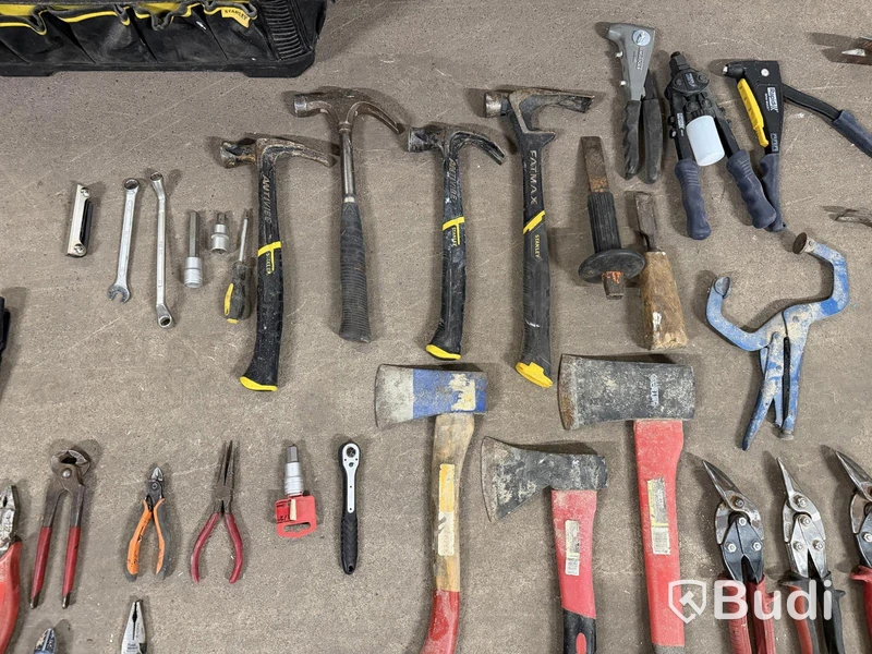 Lot of assorted hand tools