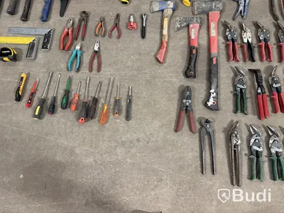 Lot of assorted hand tools