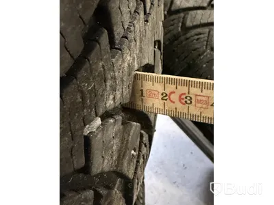 Hjulset Mercedes, 235/55 R18, dubbade vinterdäck
