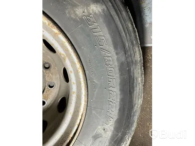 Diverse däck i olika storlekar