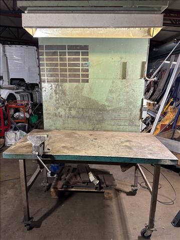 Arbetsbord på hjul, med belysning 150x88x214 cm 
