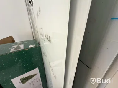 5 whiteboards