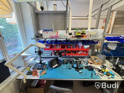 Workbench incl. Wall Shelf