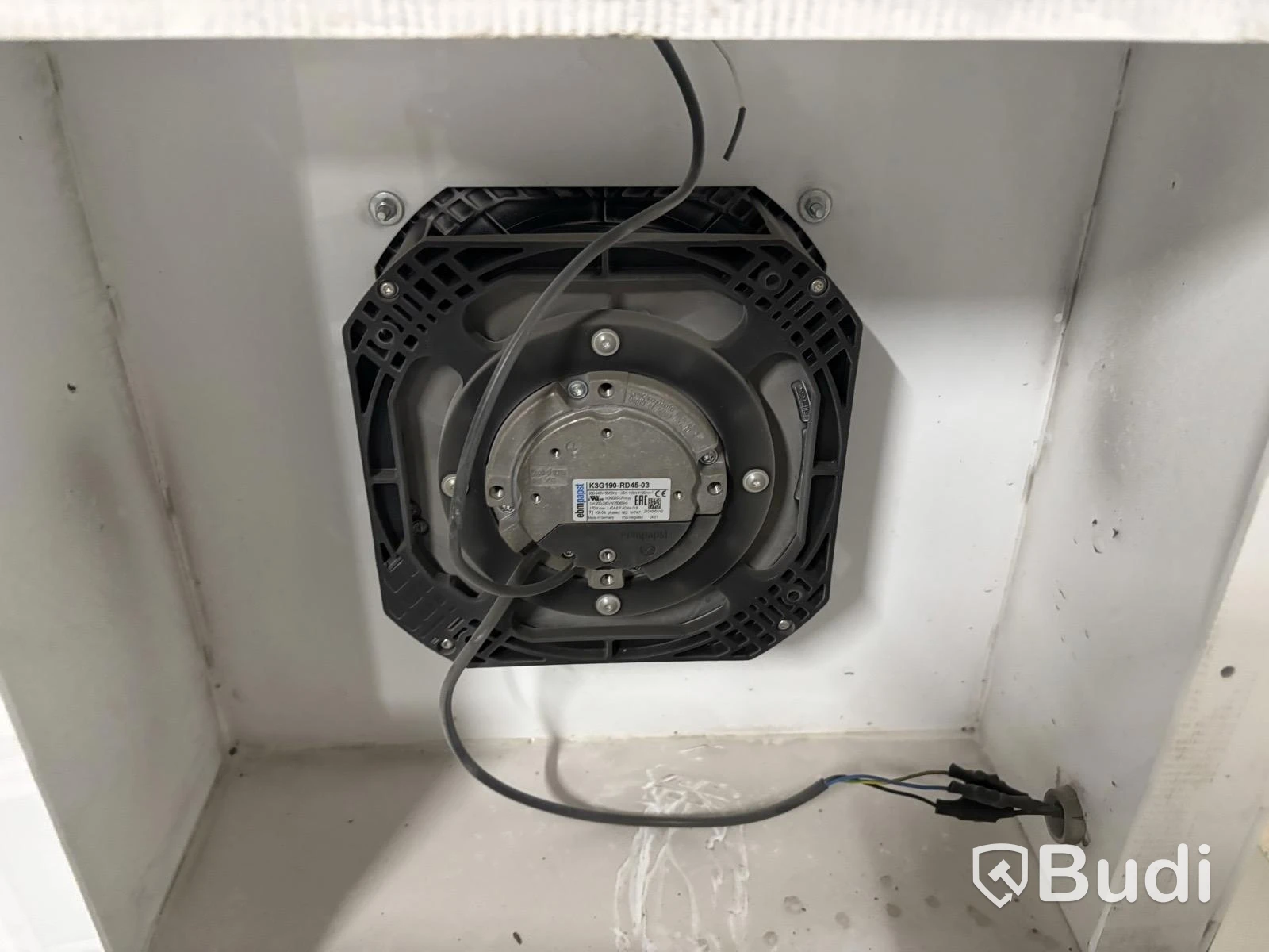 Humidity chamber